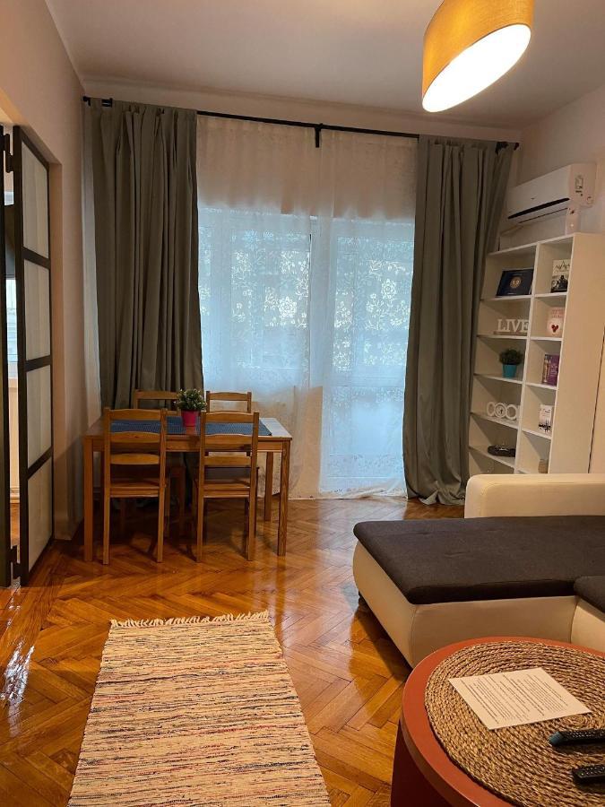 부쿠레슈티 Interbellic Flat 아파트 외부 사진