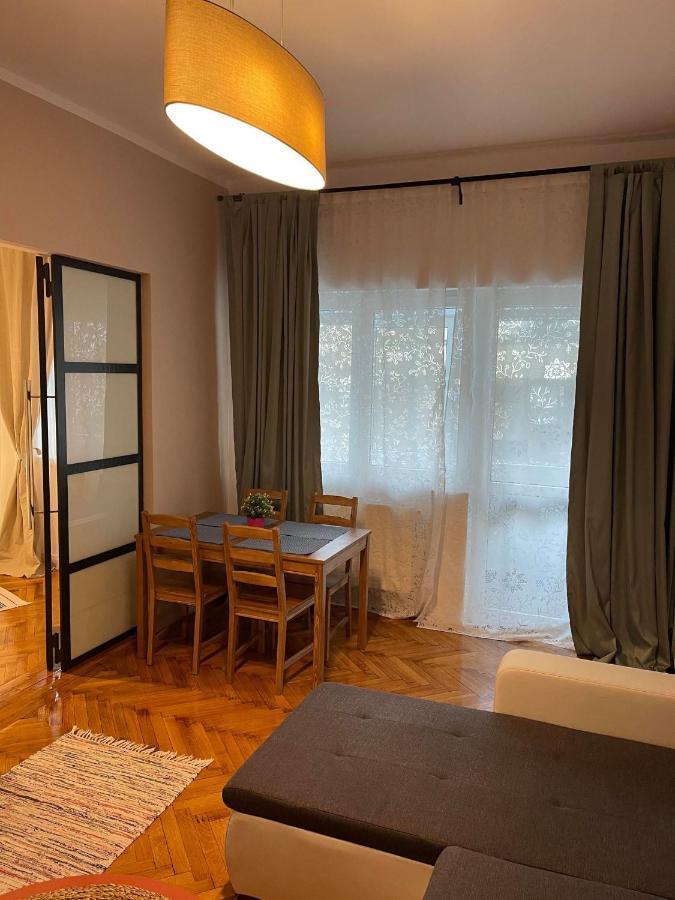 부쿠레슈티 Interbellic Flat 아파트 외부 사진