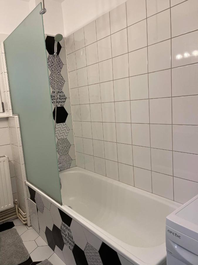 부쿠레슈티 Interbellic Flat 아파트 외부 사진